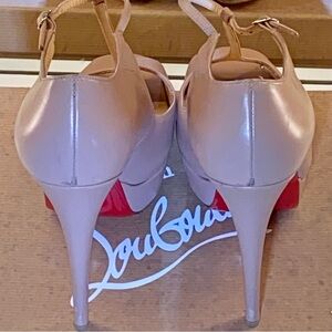 I got some health issues and I am selling my beautiful shoes for very low price